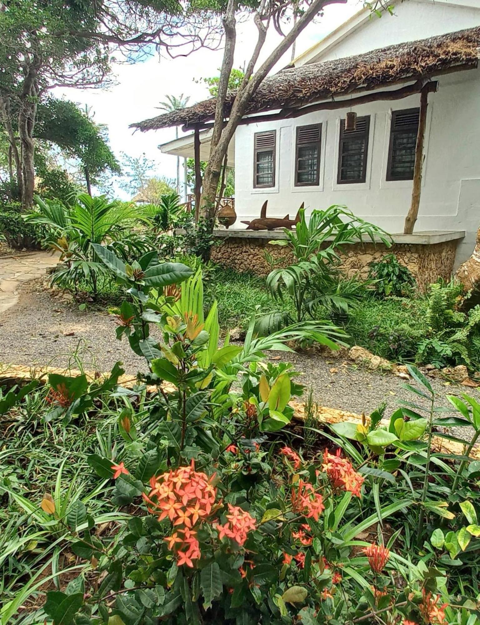 Gasthuis Watamu Beach Cottages *