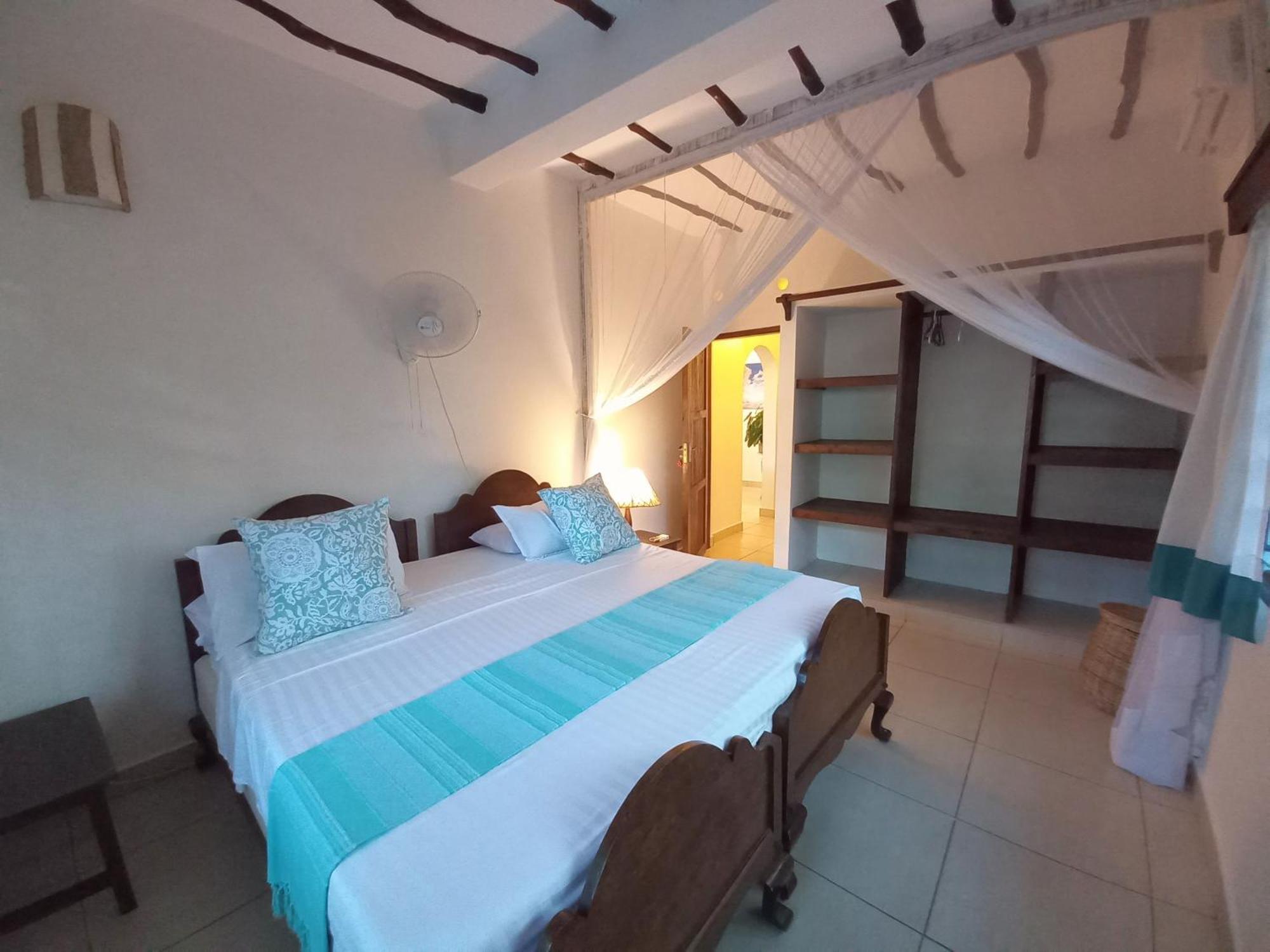 Watamu Beach Cottages *